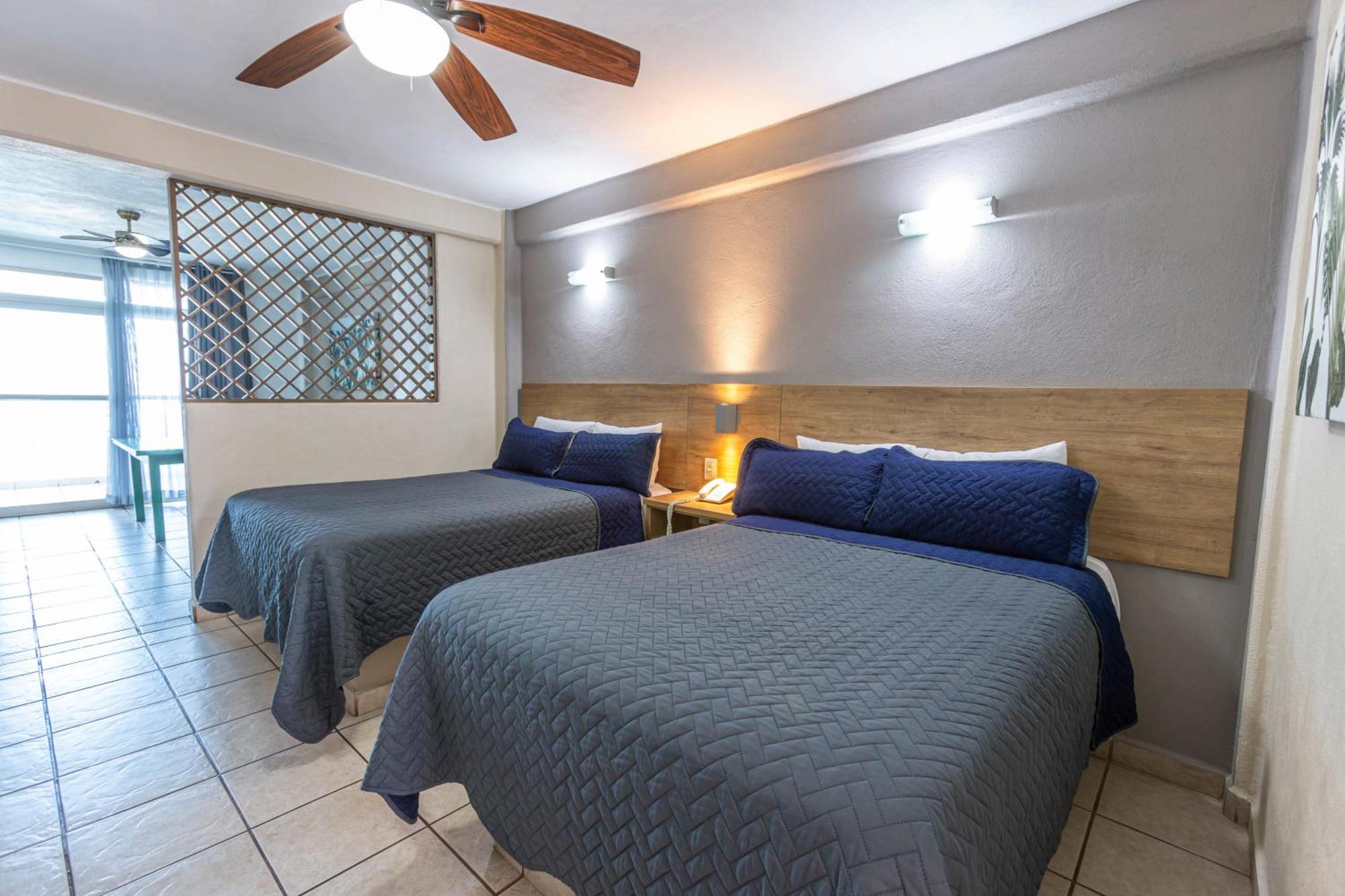 Torreblanca Beach Hotel And Suites Guayabitos - Desayuno Y Comida Incluido Ринкон-де-Гуайябитос Экстерьер фото