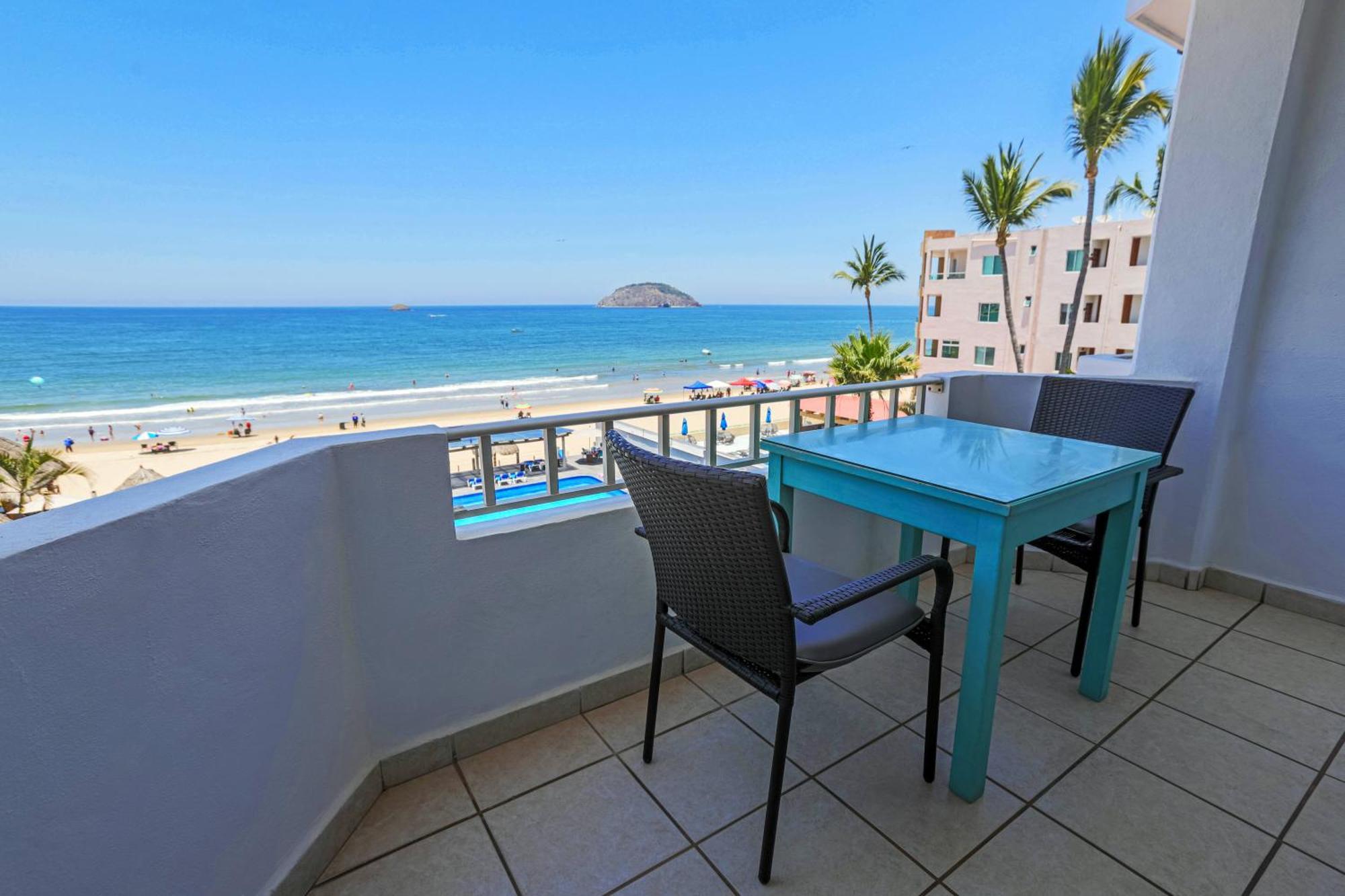 Torreblanca Beach Hotel And Suites Guayabitos - Desayuno Y Comida Incluido Ринкон-де-Гуайябитос Экстерьер фото