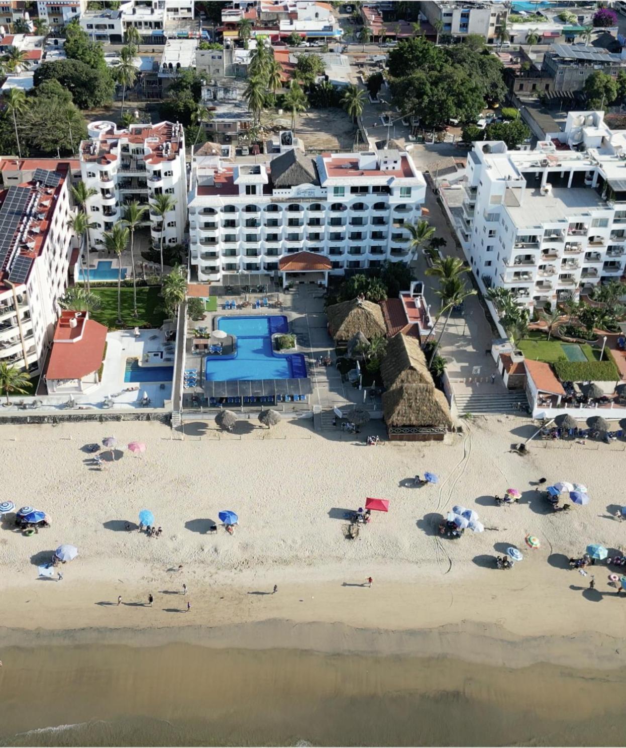 Torreblanca Beach Hotel And Suites Guayabitos - Desayuno Y Comida Incluido Ринкон-де-Гуайябитос Экстерьер фото